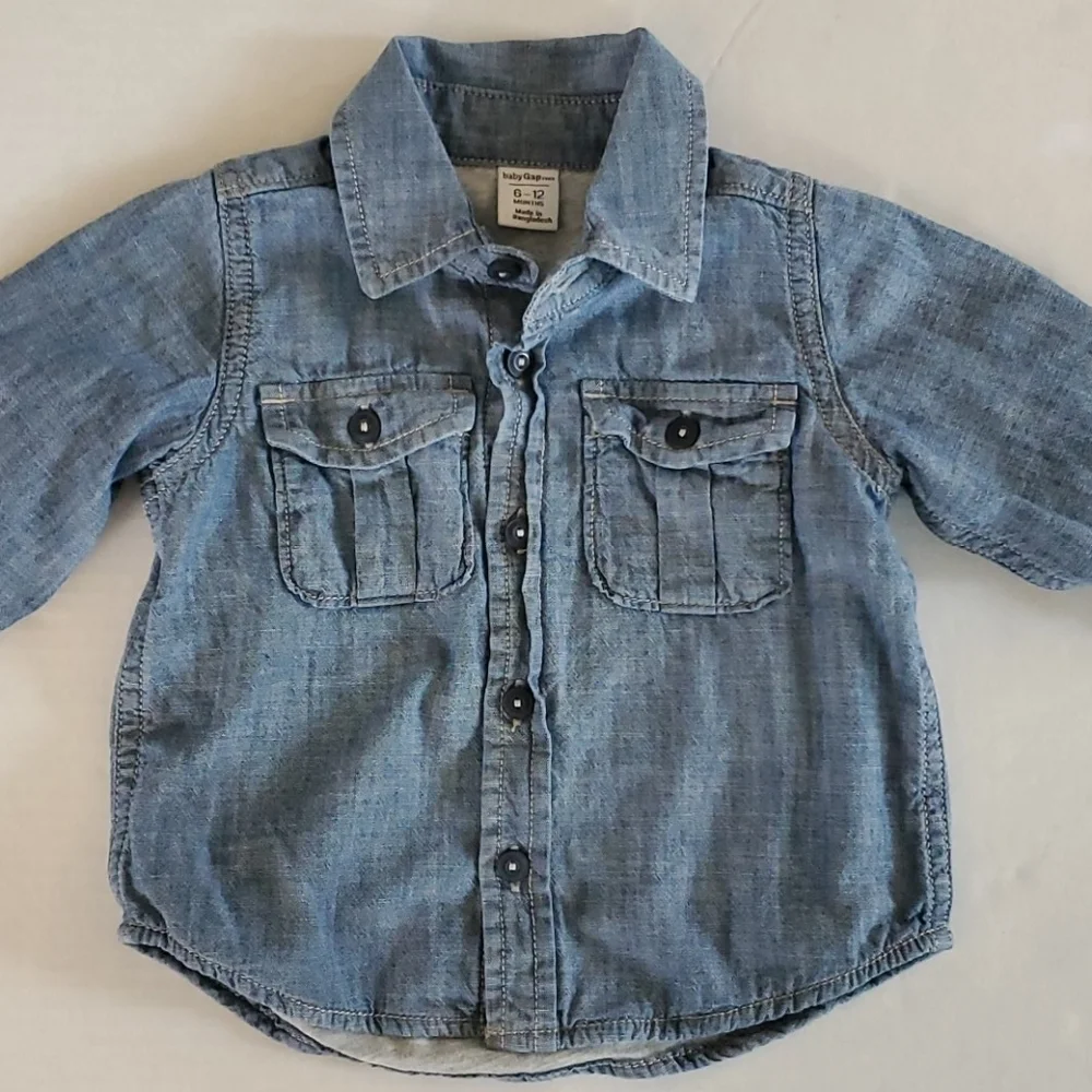 Gap button up denim top